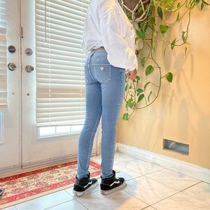 SKINNY LIGHT BLUE JEANS